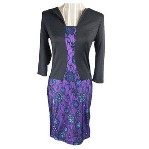A Symmetric Floral Lace BodyCon Dress